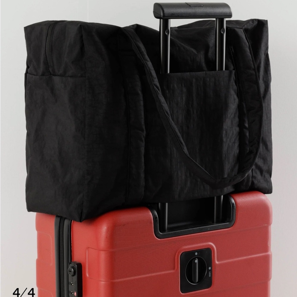 Baggu Cloud Travel Bag in Black